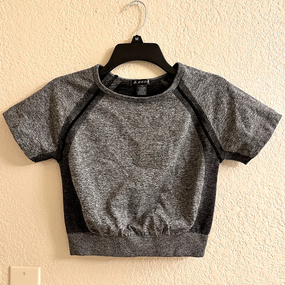 Sporty/Workout Gray Top